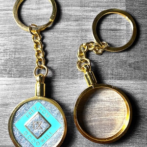 Medallion keychain