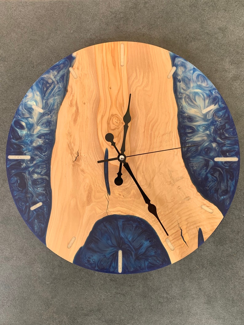 Resin  Olive Wood Wall Clock, Colorful Epoxy Cool Wall Clock, C