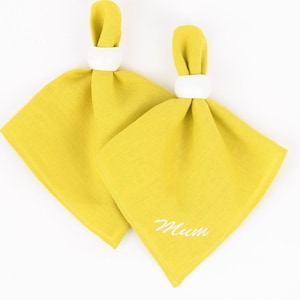 Chartreuse Leinen Monogramm Servietten: Besticktes Dinner Dekor