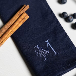 Navy blue personalized napkins, Embroidered napkins, Blue monogram napkins, Customized dark blue cloth, Blue linen serviettes