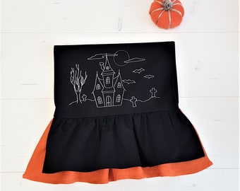 Halloween table runner,  Gothic dinning decoration, Halloween centerpiece, Haunted table decor, Black table linen, Spooky dresser table mat