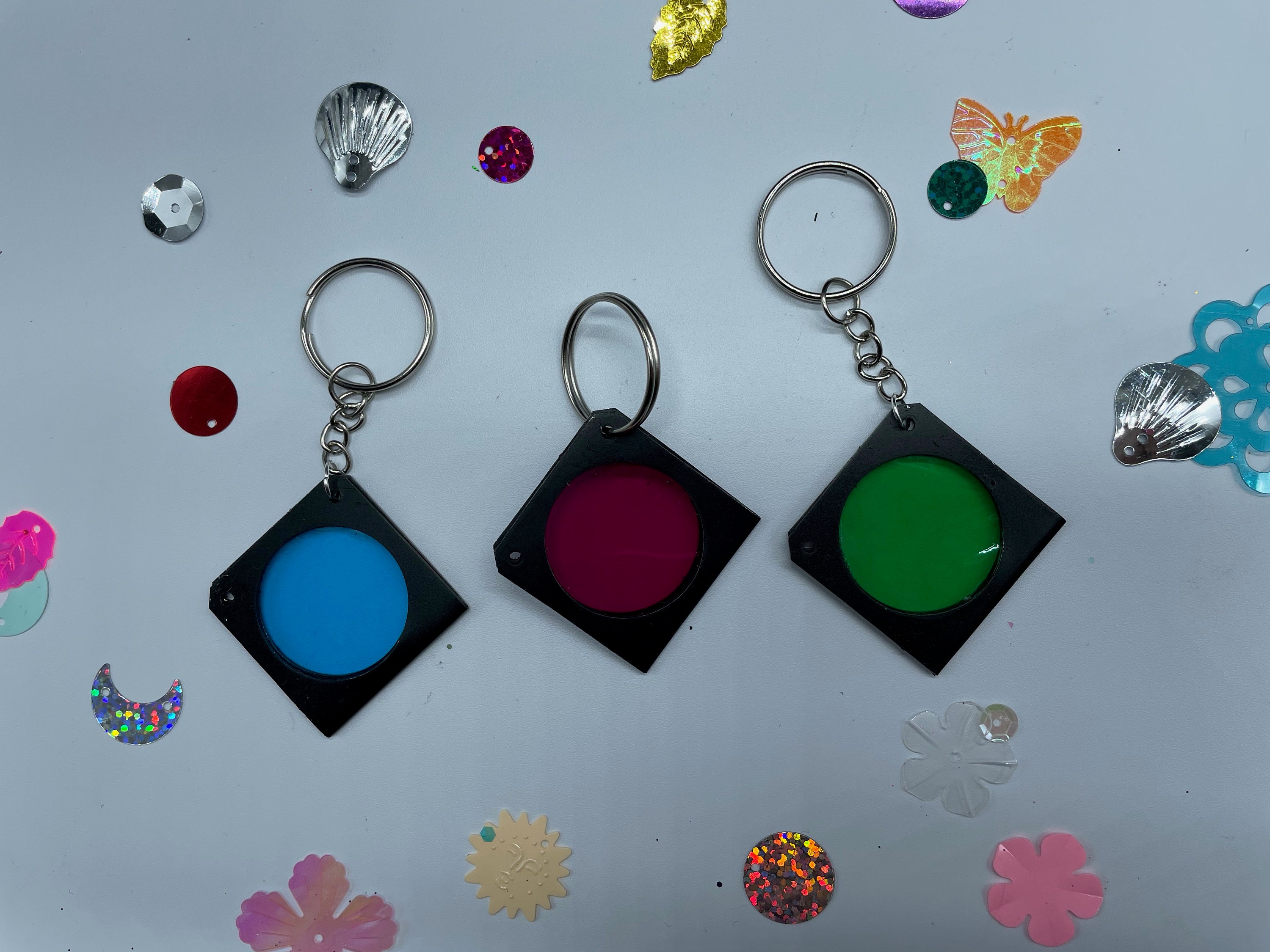 Designer Keychains On Sale - Authenticated Resale