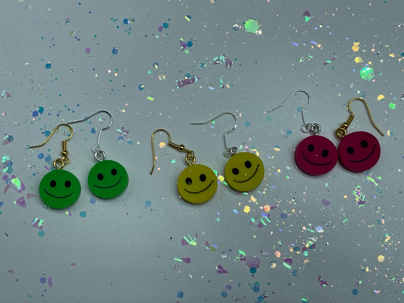 Mini Smiley Face Earrings!
