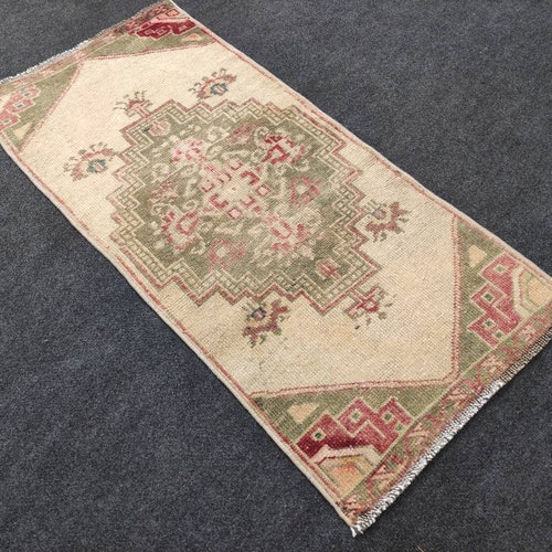 Small shops Turkish Rug, Entryway Rug, Outdoor Door Mat, Outdoor Decor, Bathroom Rug, Small Vintage Rug, Small Oushak Rug, Bohemian Home Decor