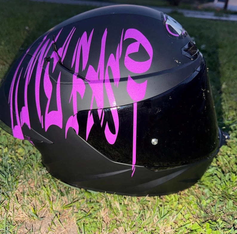 Calcomanía lateral personalizada para casco imagen 10