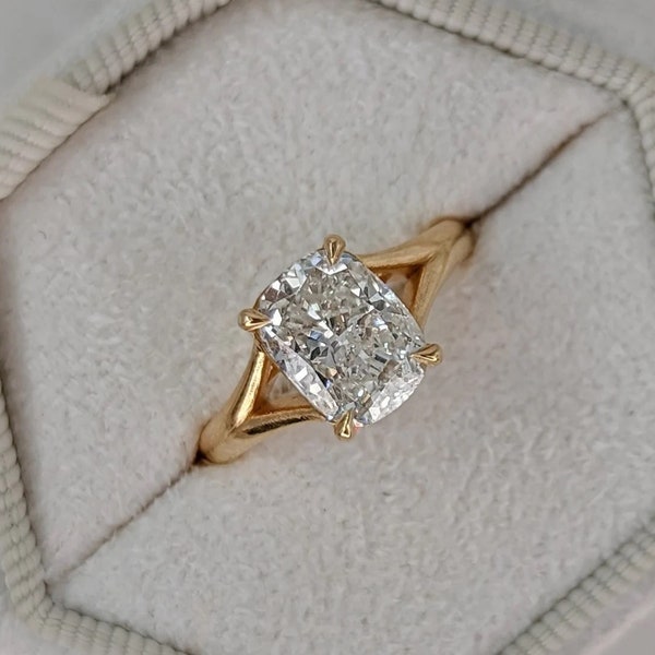 Split Shank 2.5 CT Cushion Moissanite Engagement Ring 14K Yellow Gold Classic Solitaire Wedding Ring Crushed Ice Cushion Moissanite Ring