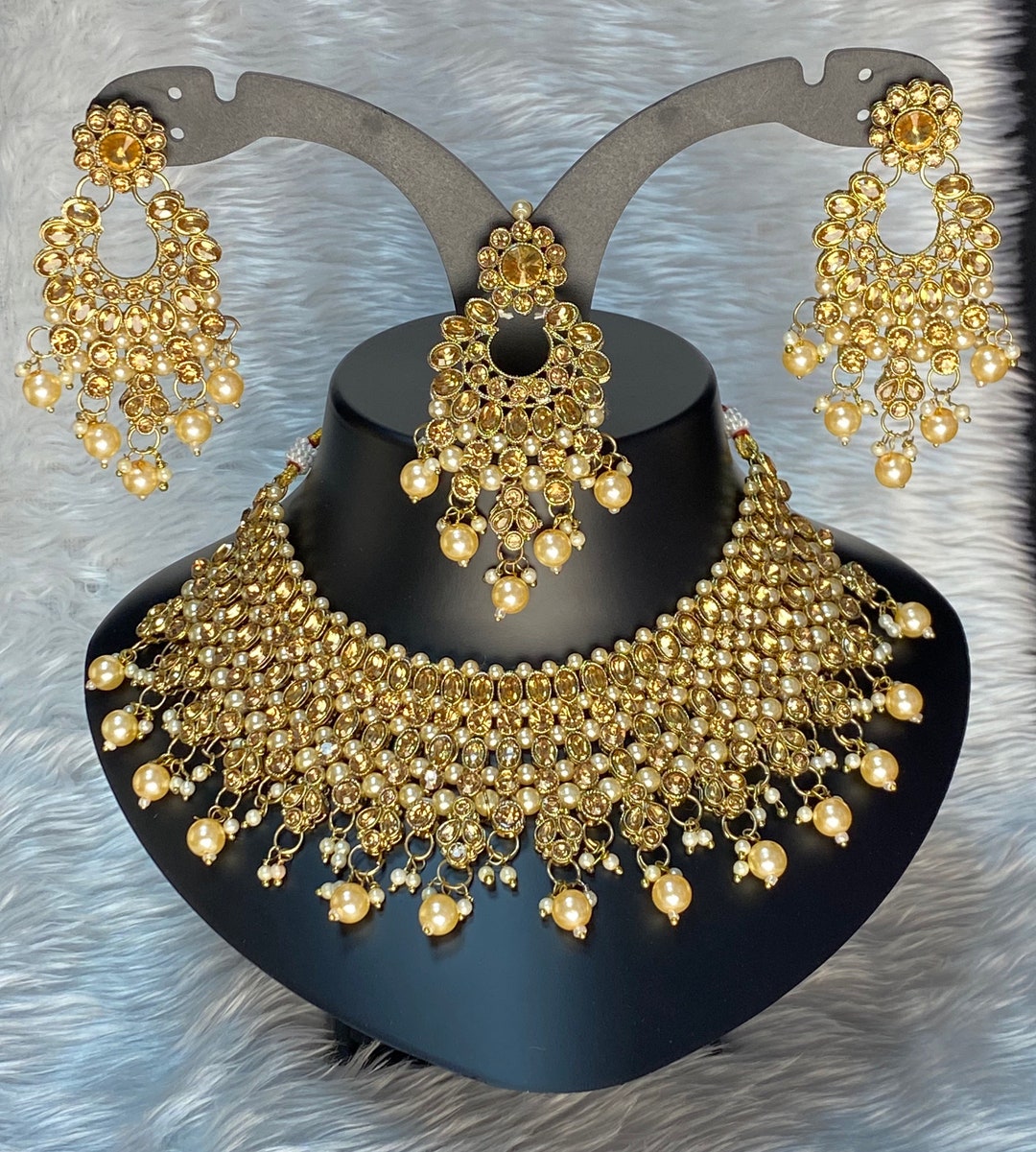 Aheli Exquisite Wedding Party Wear Faux Kundan Necklace & Earrings Set – Indian Ethnic Jewelry For Women