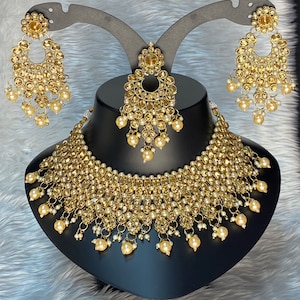 Asian party wear Necklace set in gold colour with earrings and tikka, Bollywood style jewellery set, Indian Pakistani