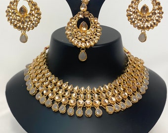 Conjunto de collar de novia asiático en ORO con color GRIS con aretes y tikka, ropa de fiesta Conjunto de joyas de estilo indio, paquistaní, estilo Bollywood