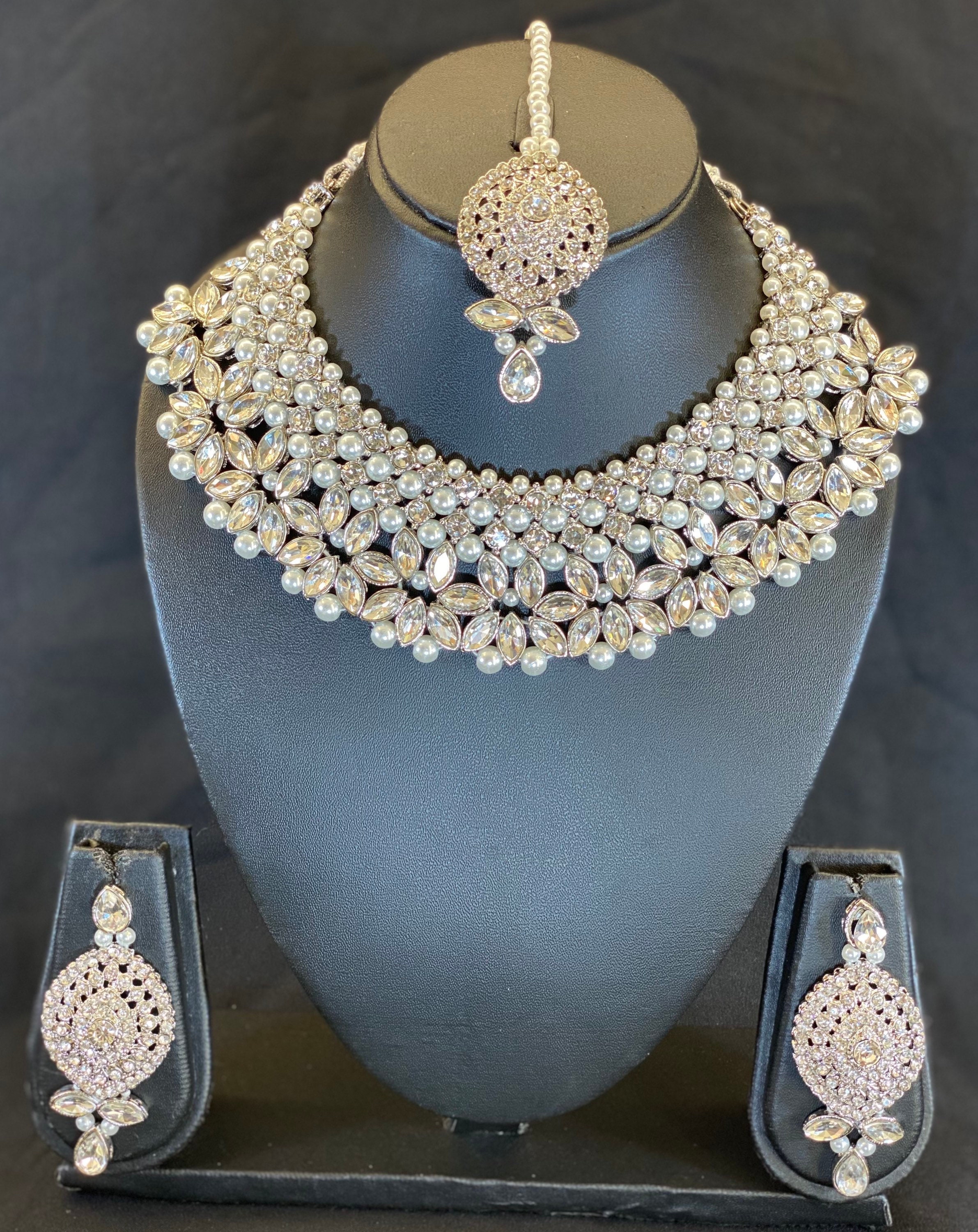 Reception white stone 2024 bridal jewellery set
