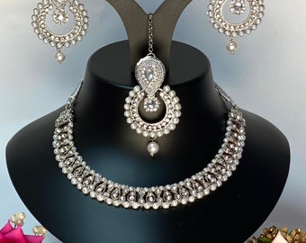 Indian Necklace set earrings mang tikka party wedding wear, Silver colour, Asian Bollywood Pakistani style jewellery set sleek design