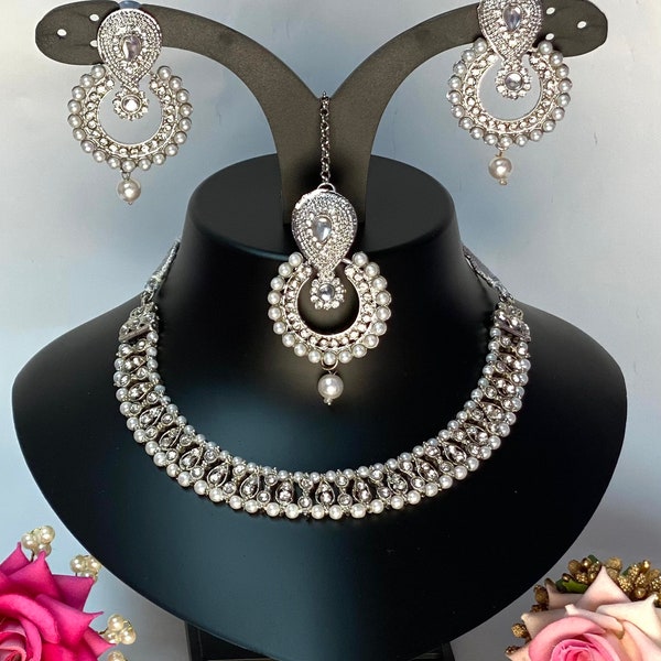 Indian Necklace set earrings mang tikka party wedding wear, Silver colour, Asian Bollywood Pakistani style jewellery set sleek design