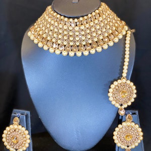 Asian bridal necklace set with earrings and tikka gold colour stones, Bollywood style, party wear, Indian,Pakistani style jewellery set