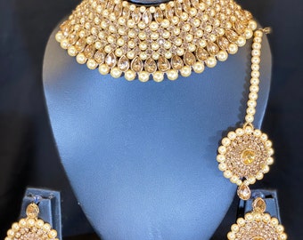 Conjunto de collar de novia asiático con pendientes y piedras de color dorado tikka, estilo Bollywood, ropa de fiesta, conjunto de joyas de estilo indio y paquistaní
