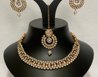 Indian Asian Necklace set earrings Mang tikka wedding party wear, GOLD withWhite colour, Pakistani designer Bollywood style jewellery set
