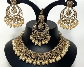 Asian Necklace set with earrings and tikka in GOLD colour made of crystal stone, wedding party wear Bollywood style jewellery set in antique