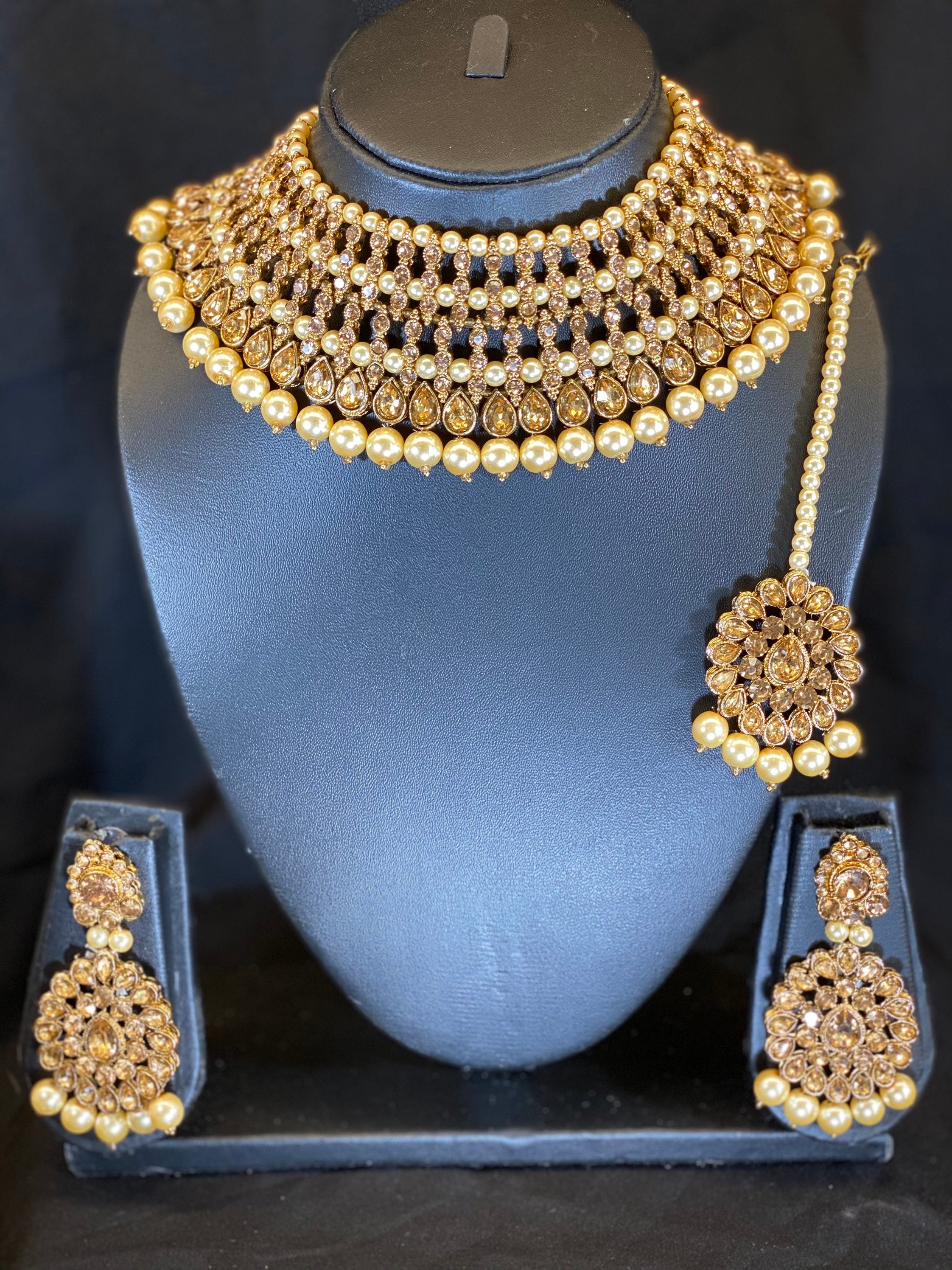 Choker necklace and earring best sale set