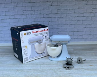 Dollhouse 1/12 scale miniature stand mixer with removable bowl and 4 different beaters