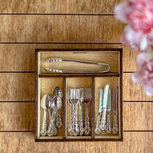 DIGITAL FILE! Dollhouse 1/12 scale miniature drawer divider for utensils. SVG file.