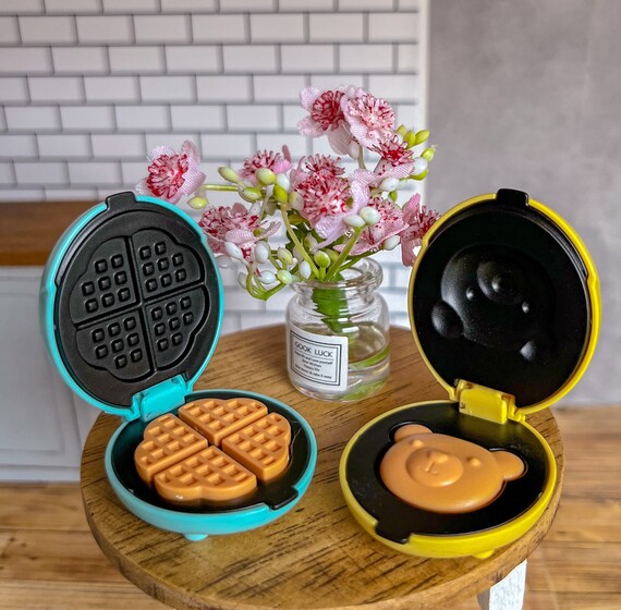 miniature waffle iron