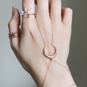 Hand Chain Bracelet, Women's Day Jewellery Gift İdeas Bohemian Moon Hand Chain Bracelets for Her, Celestial Silver Jewelry, Finger Bracelet,