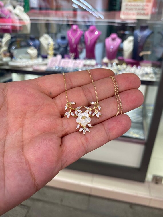 Solid Gold Dainty Sakura Flower Necklace, Cottagecore Floral Solid Gold Dainty Sakura Flower Necklace, Cottagecore Floral