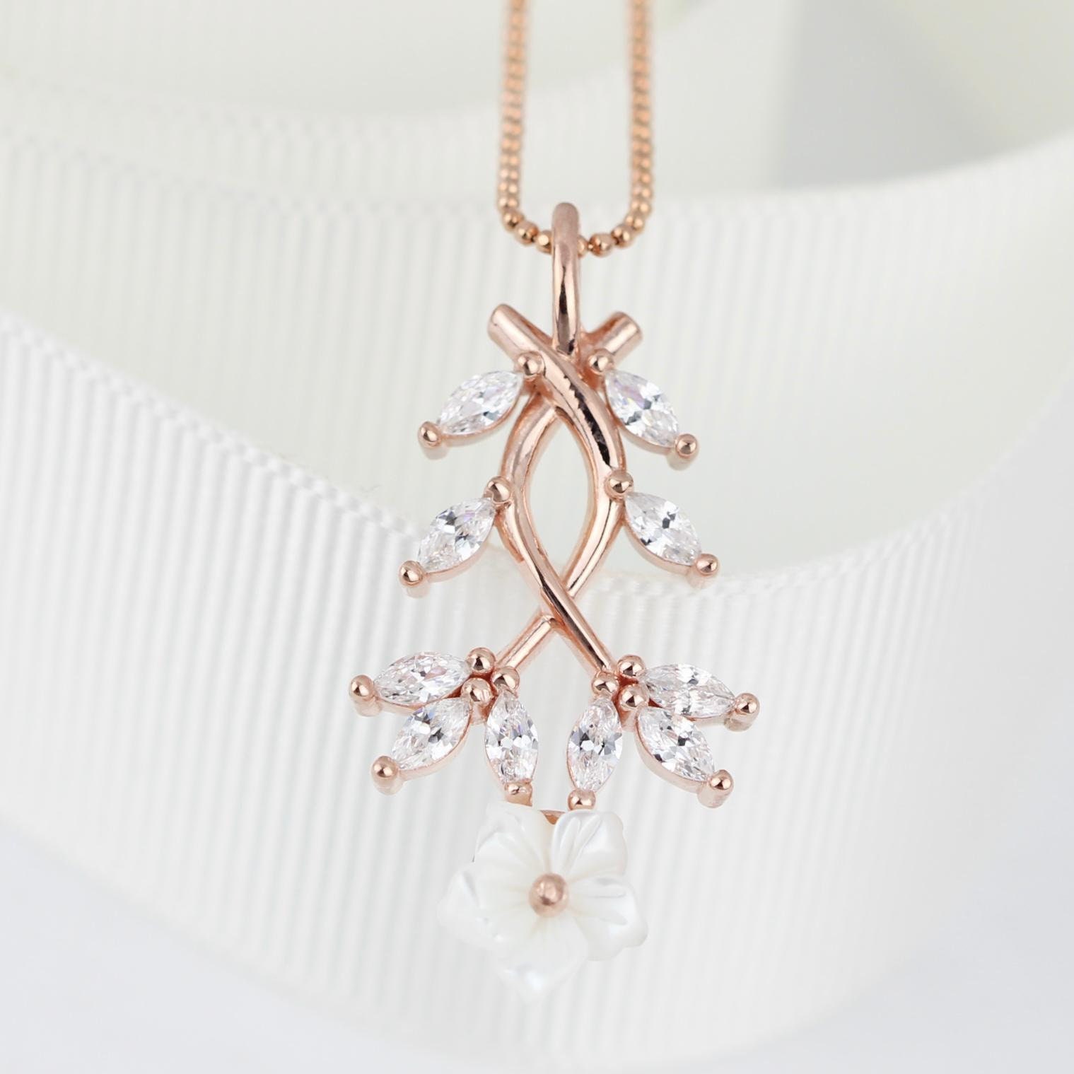925 Silver Sakura Flower Necklace for Valentines Day Spring