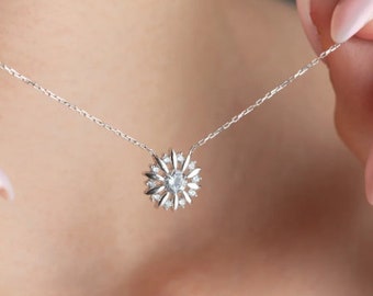 925 Silver Sun Necklace For Woman, Unique Solitaire Diamond Sun Necklace, Dainty Diamond Necklace For Mom, Necklace for Mom, Mom Jewelry