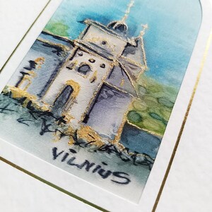 Pèlerinage catholique en Lituanie, architecture de Vilnius, motif La Porte de l'aube, carte postale de voeux unique, carte peinte à la main avec insert en soie