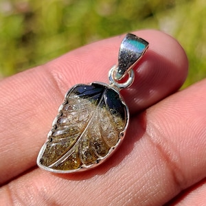 Tourmaline carving pendant - Natural Tourmaline crystal - Healing stone - 925 silver pendant - Gift item - Tourmaline jewelry