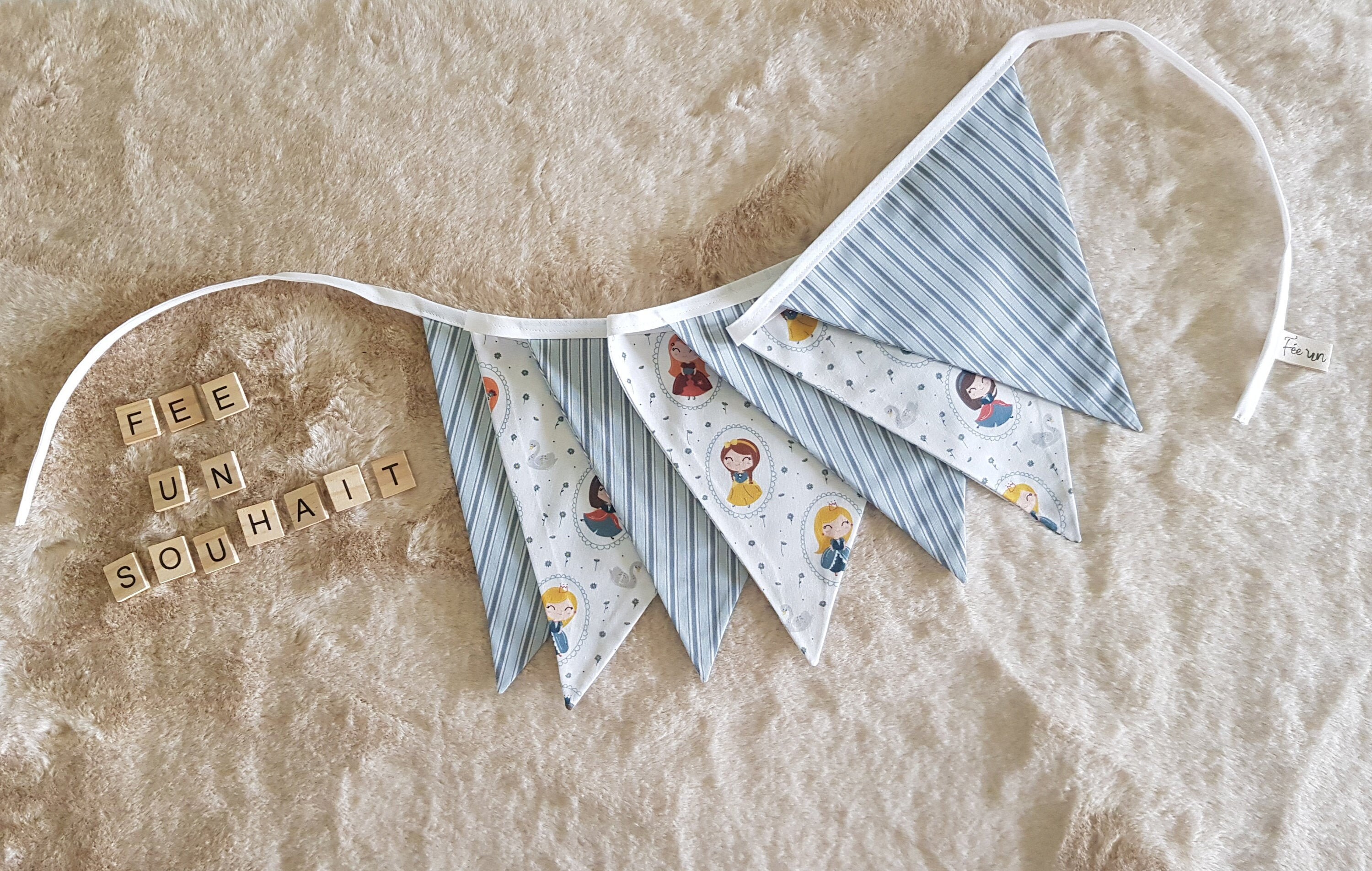 Guirlandes de Fanions en Tissu - Thème Princesses