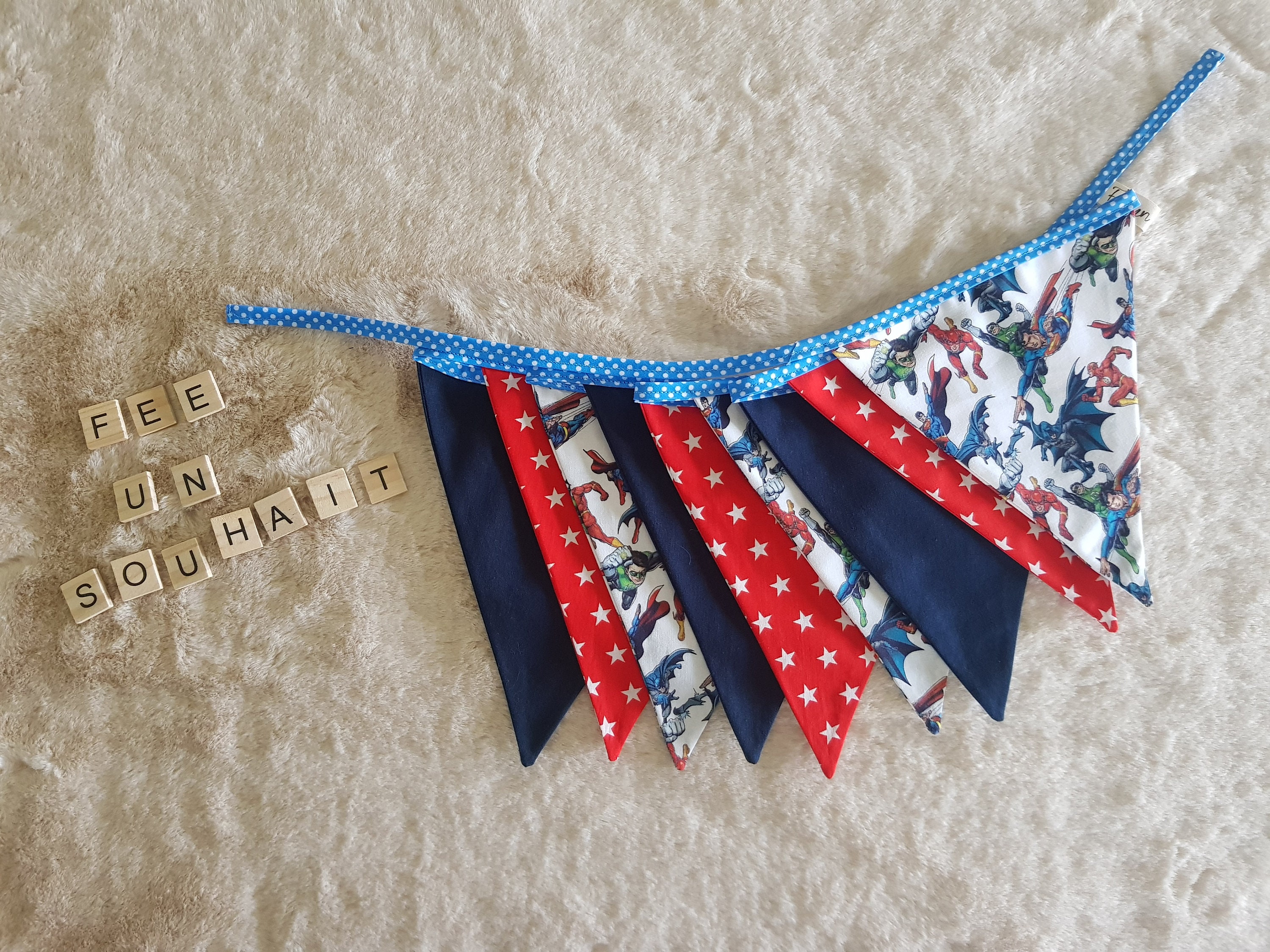 Guirlande de Fanions en Tissu - Thème Super-Héros