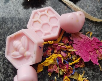 Tiger Lily Rain highly frangranced wax melts