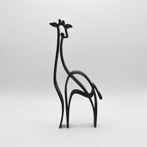 Line Art Giraffe Sculpture, Minimalist Home Decor, Tabletop Ornament, Housewarming Gift