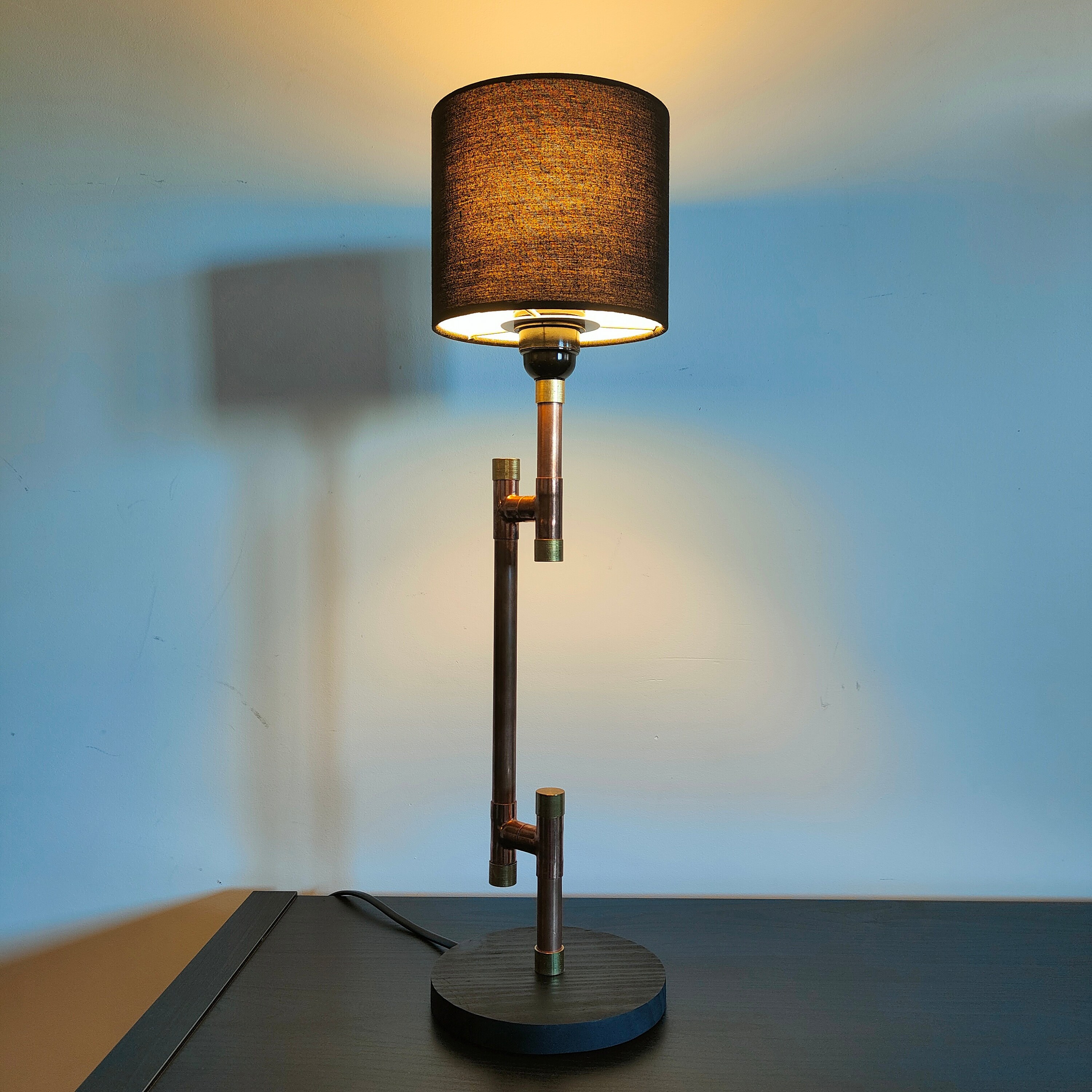 Lampe en Cuivre et Bois Design d'intérieur Style Industriel Faite Main