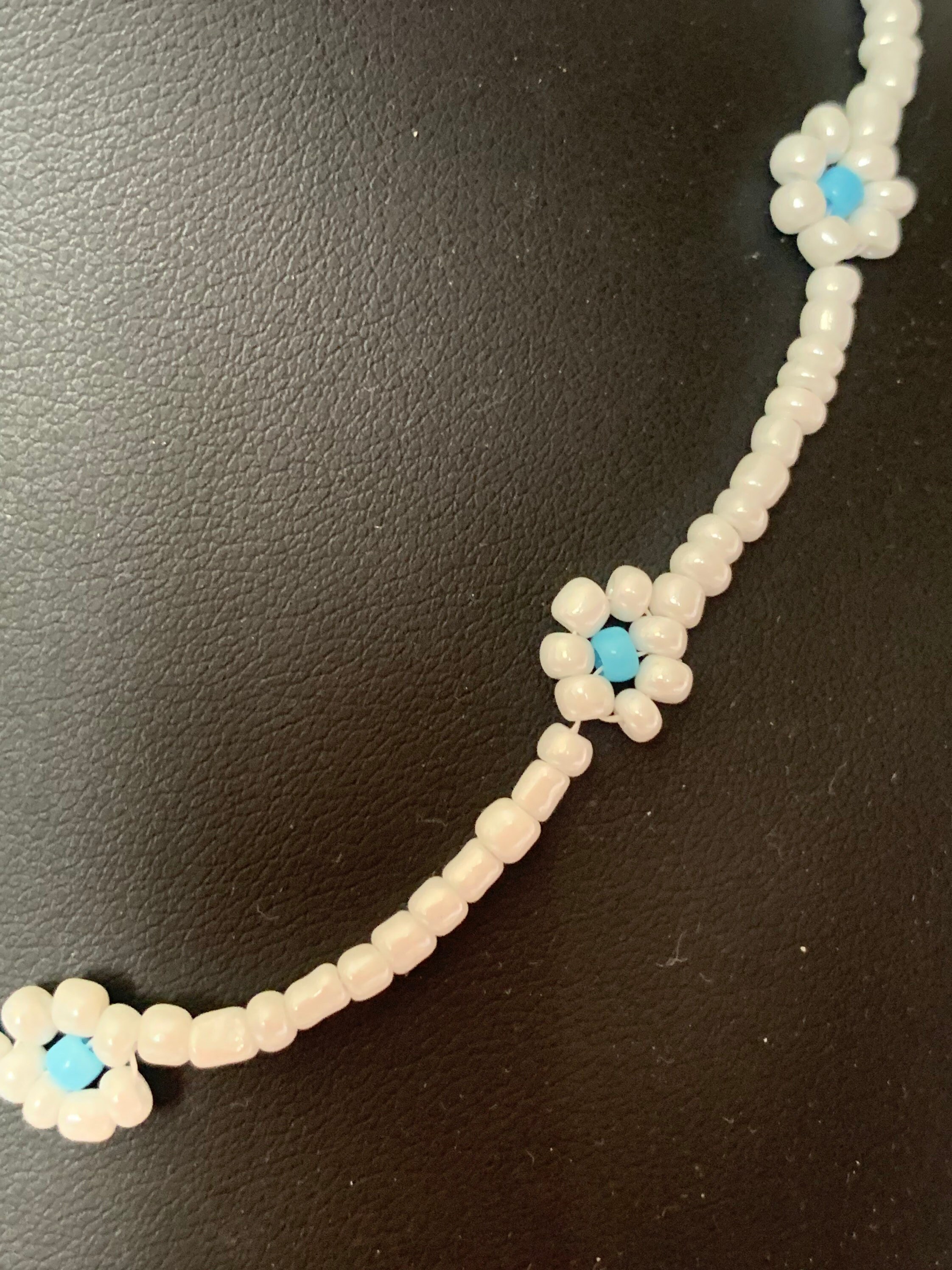 Daisy Beaded Necklace Beaded Daisy Flower Choker Etsy