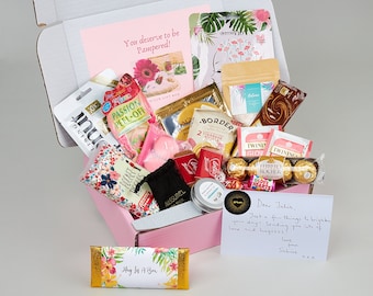 Self Care for Women Gift Set: Spa Day Hamper with Treats, Christmas Pamper Hamper