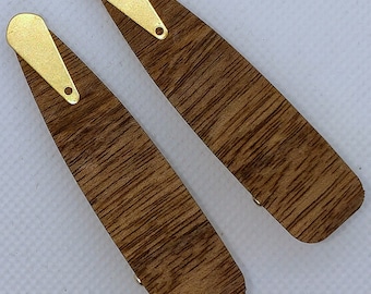 Set of 2 walnut laminate hair clips with a raw brass end