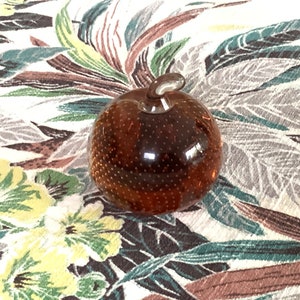 Vintage art glass paperweight apple