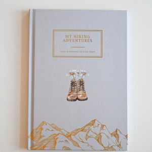 Wander-Tagebuch Wandertourenbuch DIN A5 Hardcover Hiking Adventures Notizbuch zum Wandern Bergtouren grau-gold Bergwandern Bild 3