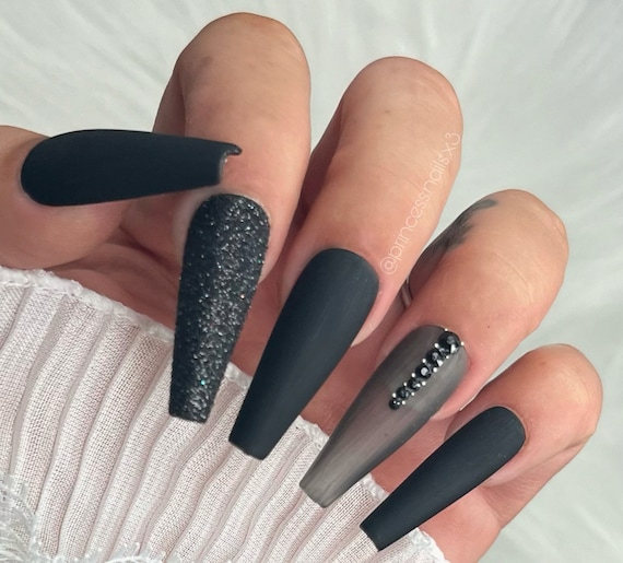 Press on Nails Black Glitzer Schwarz Matt Steinchen | Dark Glam Nails |  Matte Nails - Etsy sterreich