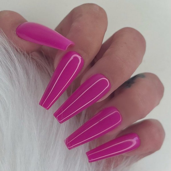 Press on Nails Magenta lila