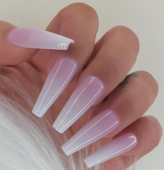 Faux Ongles Autocollants Baby Boomer 24 Pièces - Pailletés Rose - Forme Ballerine Longue