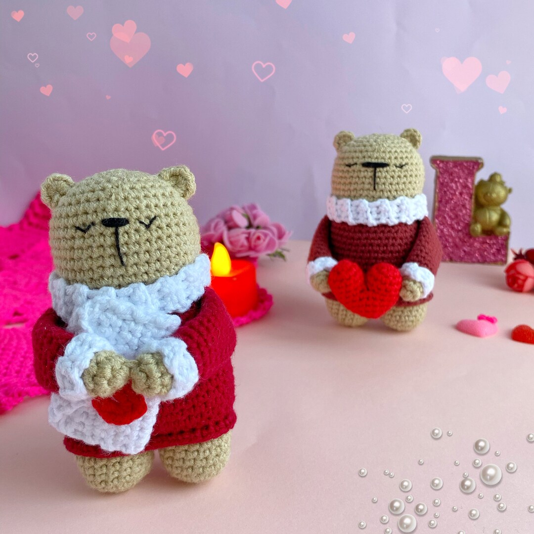 Valentines Crochet Bear Amigurumi, Teddy Bear With Heart (PDF Pattern ...