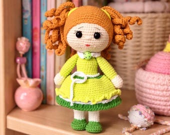 Patrón de crochet para muñeca amigurumi / Susie con pelo rizado (PDF)