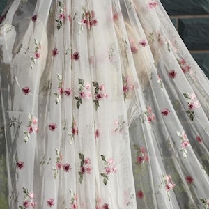 pink Wildflower Bridal Veils Flower Embroidered Floral wedding veil Long,botanical bridal veil,Unique Bridal Veil,Color Wedding Veil