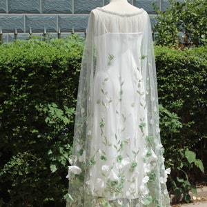 Grüner Blumen Braut Umhang,Blumen Hochzeit Umhang,3D bestickter Umhang,Blumen Hochzeit Umhang,Wildblumen Umhang