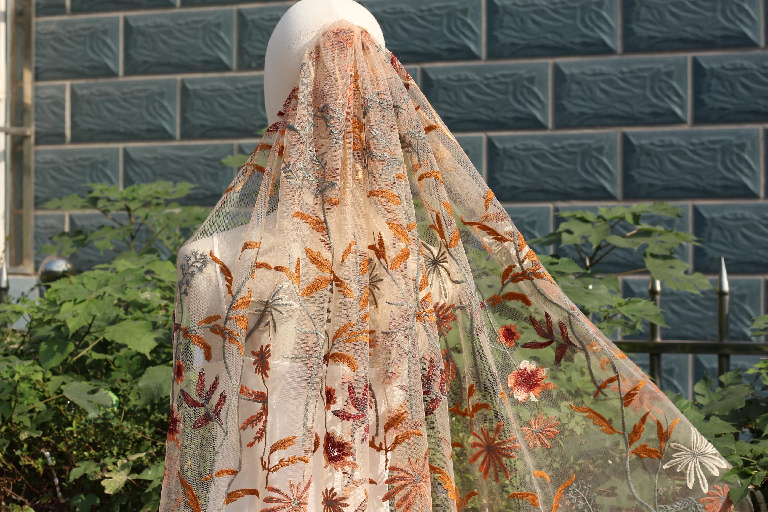 golden autumn veil,embroidered flower bridal veil,fall floral wedding veil,Secret Garden Wedding Veil,unique bridal veil, Fall bridal veil