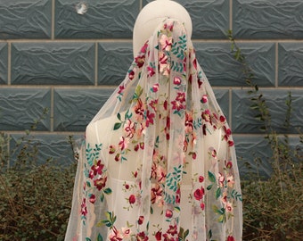 pink embroidered veil floral,floral wedding veil,wildflower veil,flower veil,floral veil embroidered,floral cape veil,garden flower veil