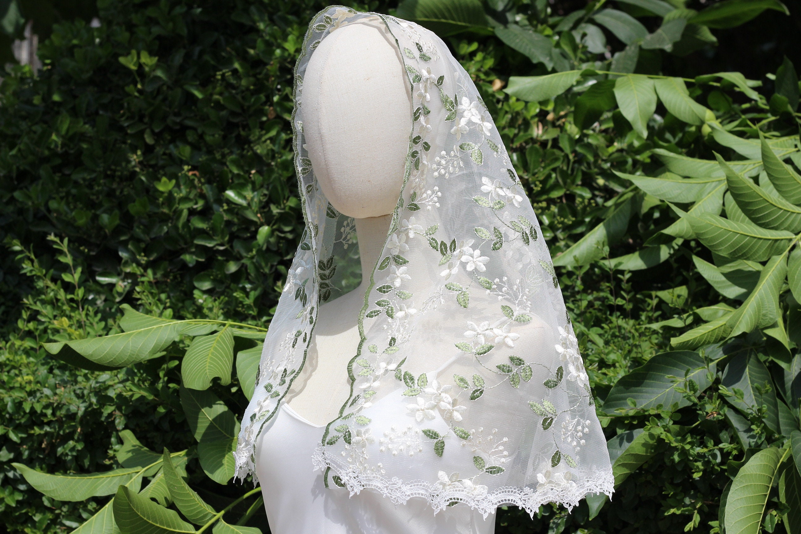 Embroidered Floral Chapel Veil, Lace Edge Mantilla
